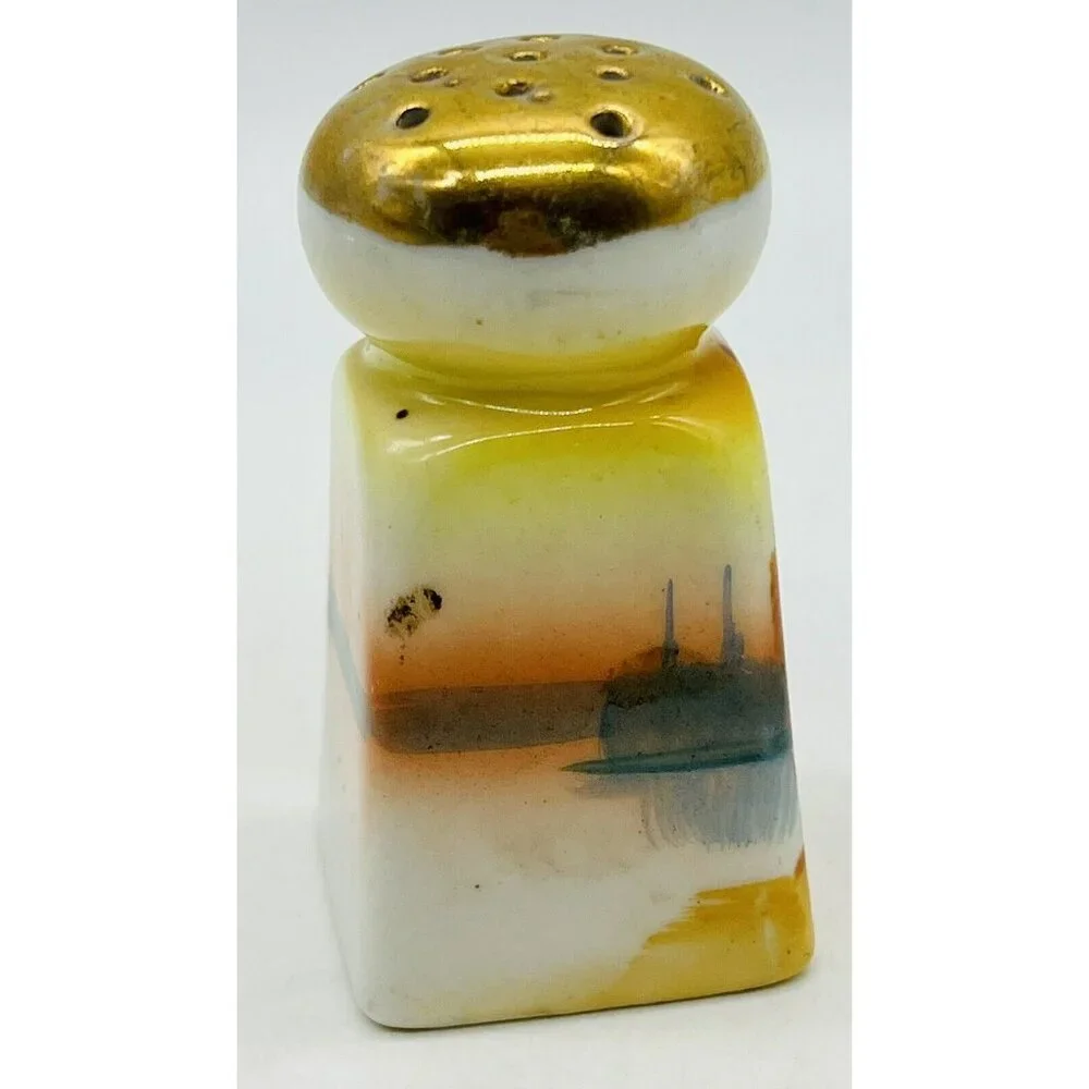 Vintage‎ Japan Lusterware Sunset Salt Pepper Shakers Hand painted 3 inch